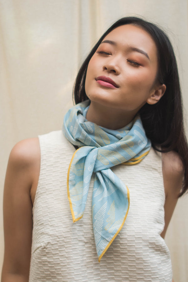 Facade | Mist Scarf