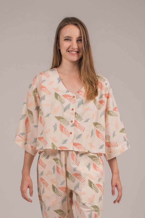 Estha V Neck Top in Spiral Blush