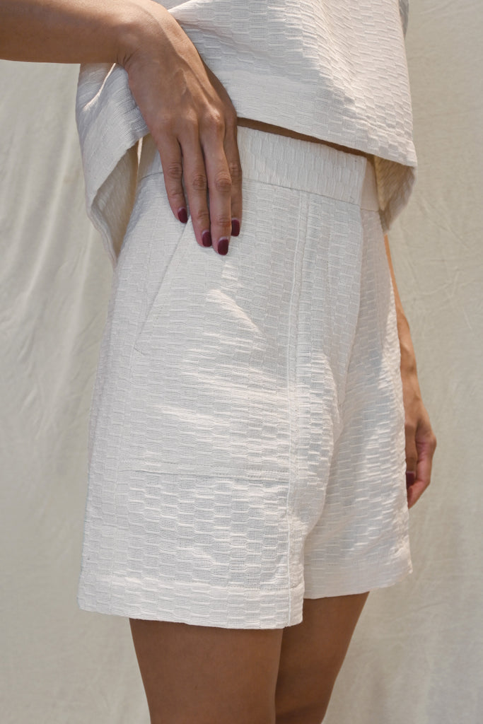Miza Tailored Shorts in Cream