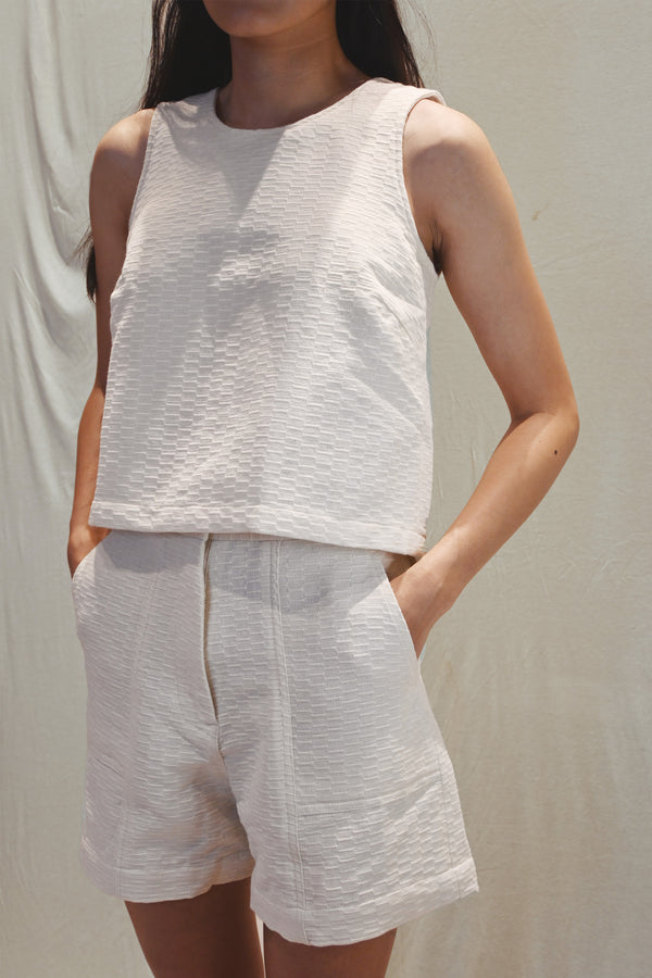 Miza Tailored Shorts in Cream